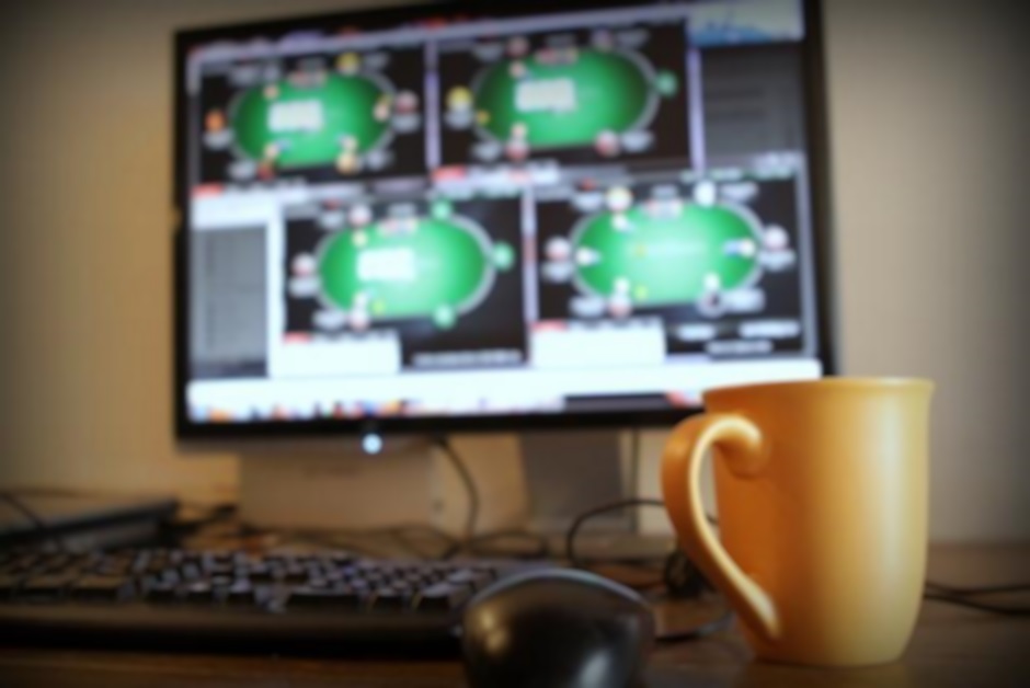Online Poker mit Cafe